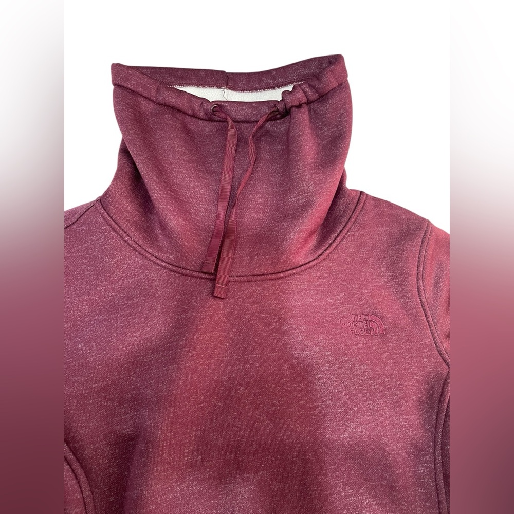 The North Face Burgundy Cream Cowl Neck Pullover Fleece Sweater Size L - Picture 6 of 16